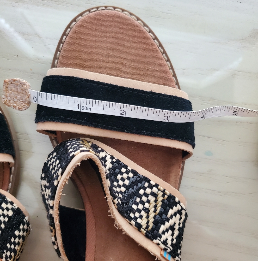 Toms Sandals - Picture 3 of 11